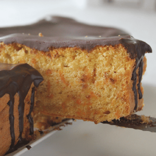 Bizcocho de zanahoria bañado de chocolate 500 gramos